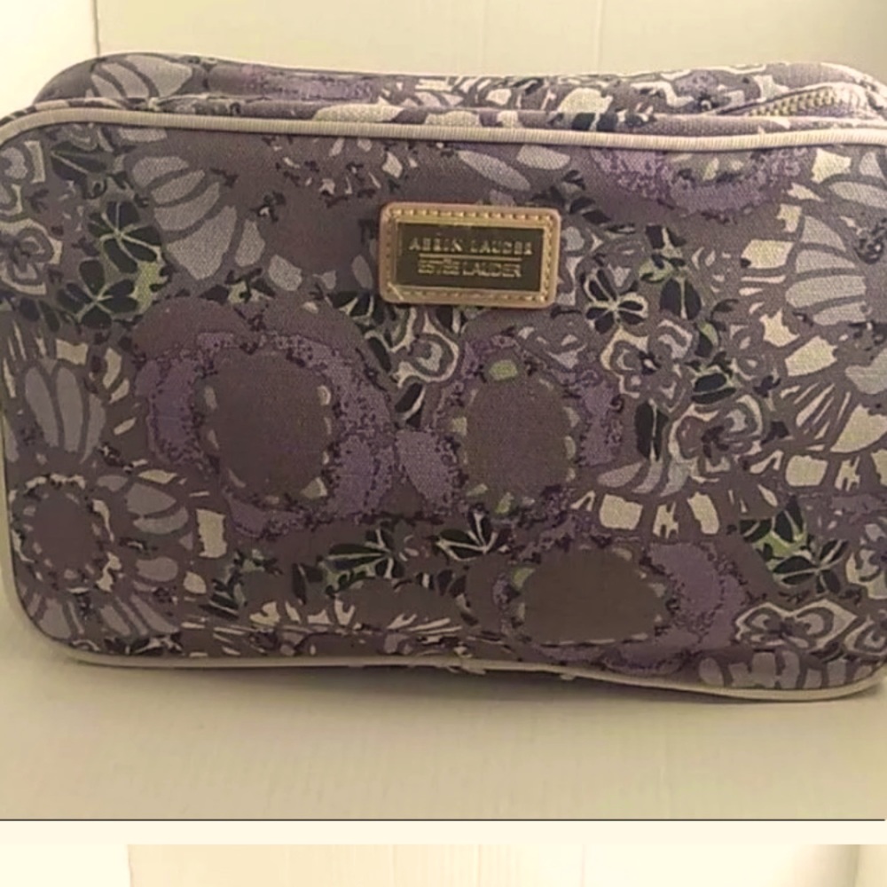 Z~ Estée Lauder  purple cosmetic bag